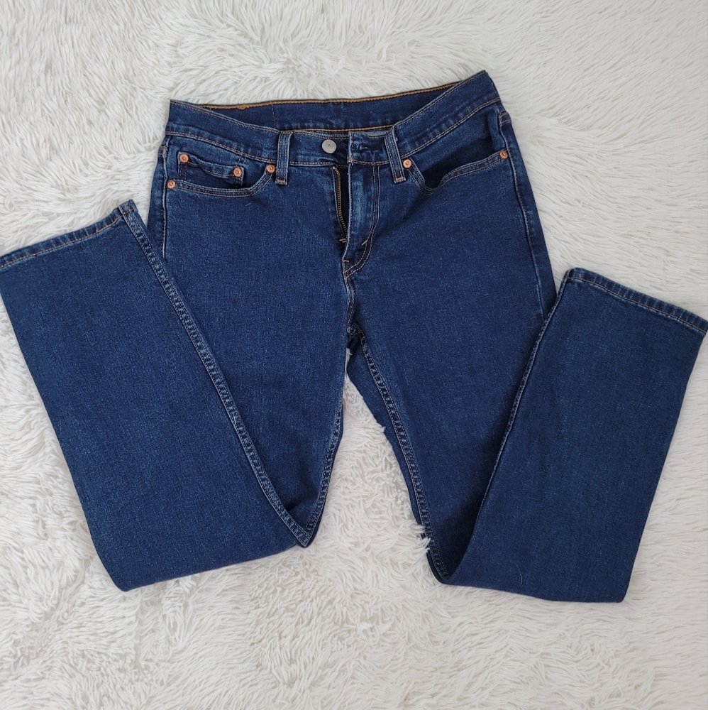 Levi's 514 jeans, size 28x30. Men's jeans but I'm selling them as women's.